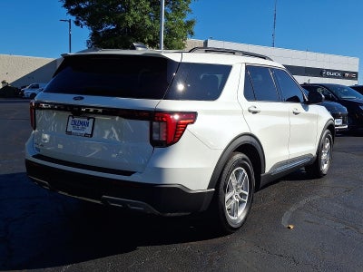 2025 Ford Explorer Active