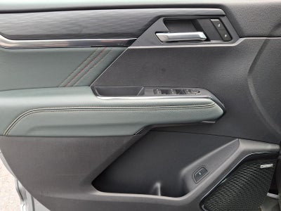 2025 GMC Acadia AT4
