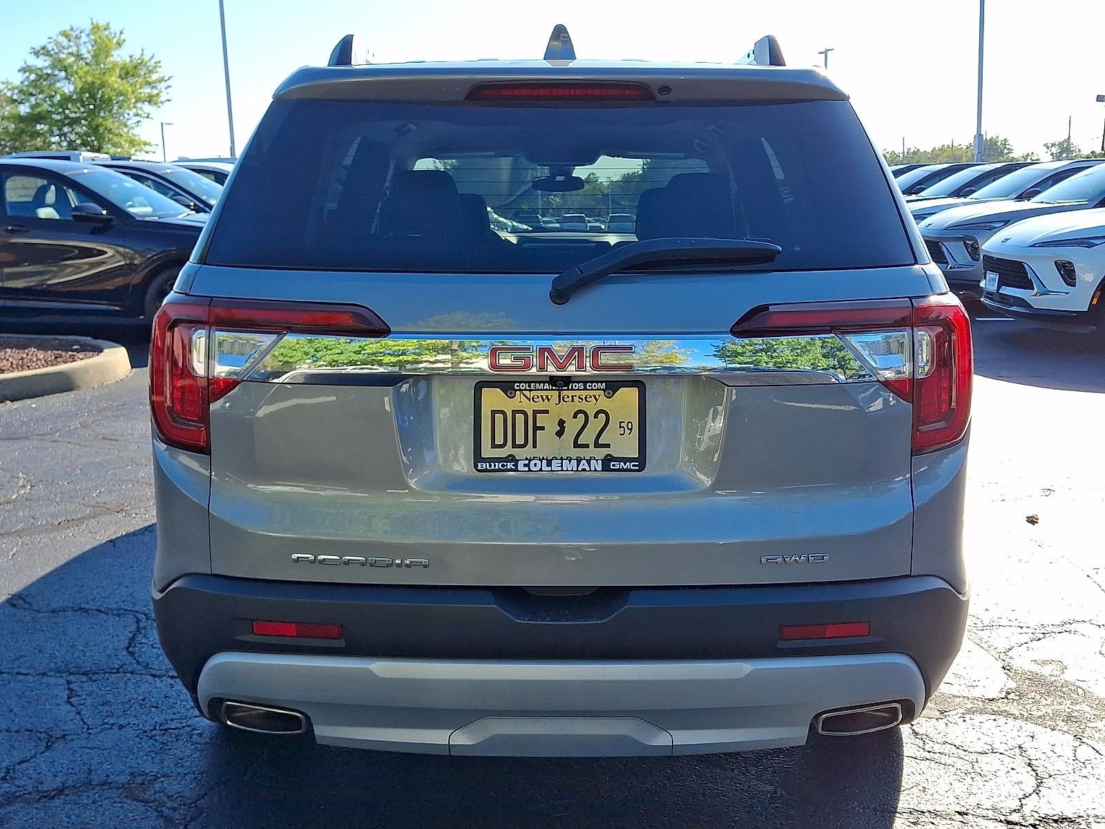 2023 GMC Acadia SLE