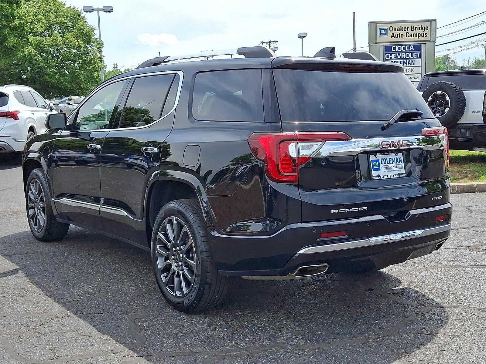 2023 GMC Acadia Denali
