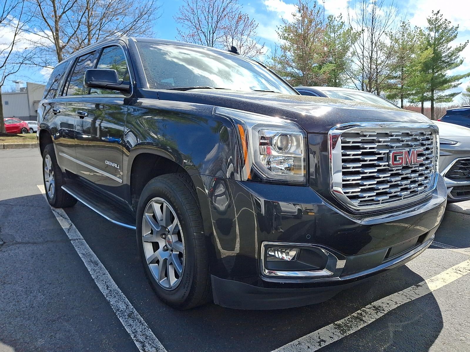 2020 GMC Yukon Base