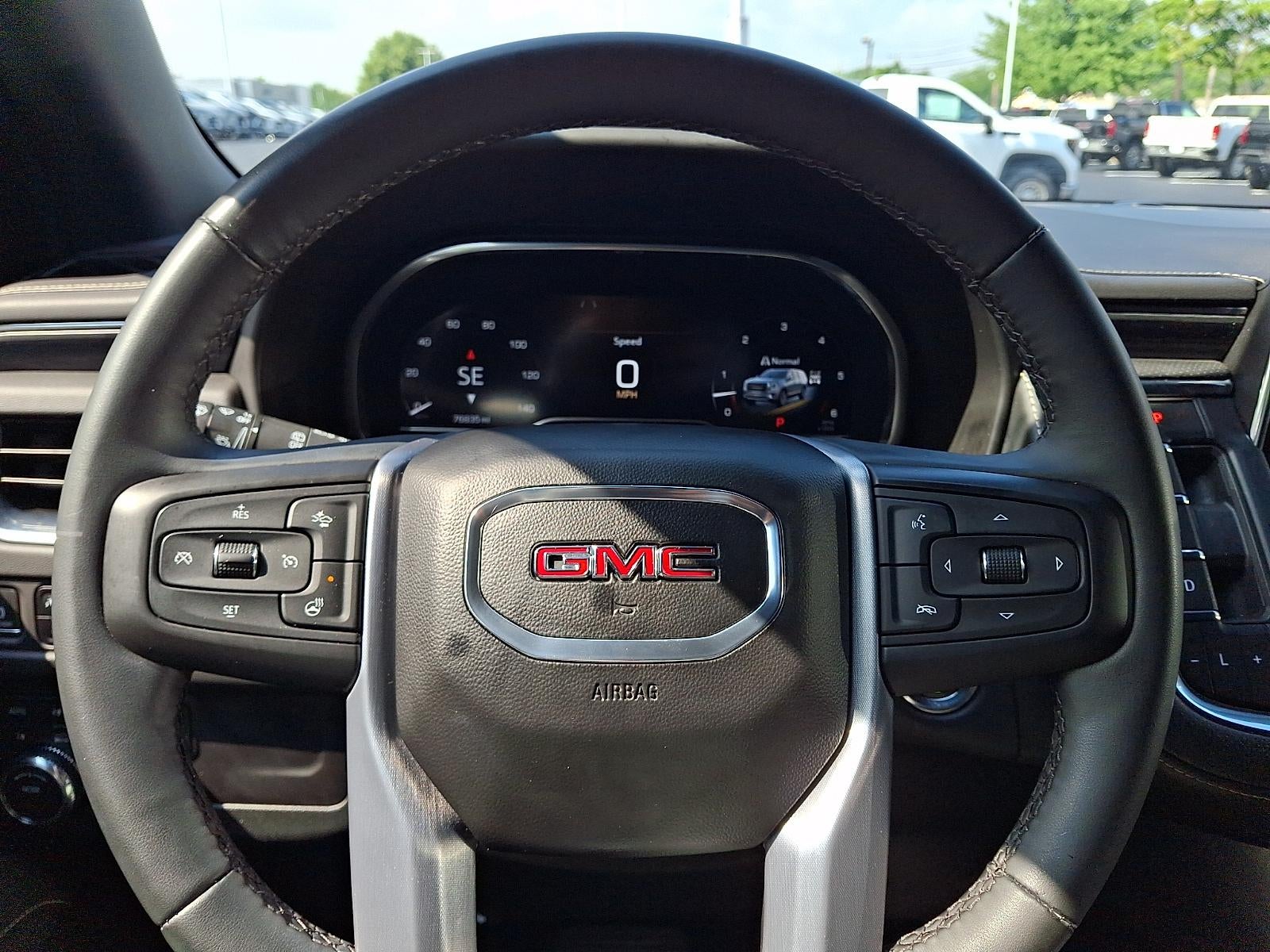 2023 GMC Yukon XL SLT