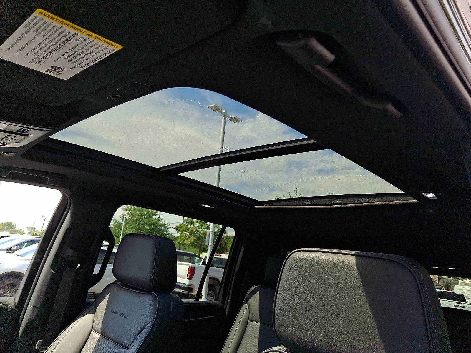 2023 GMC Yukon XL Denali
