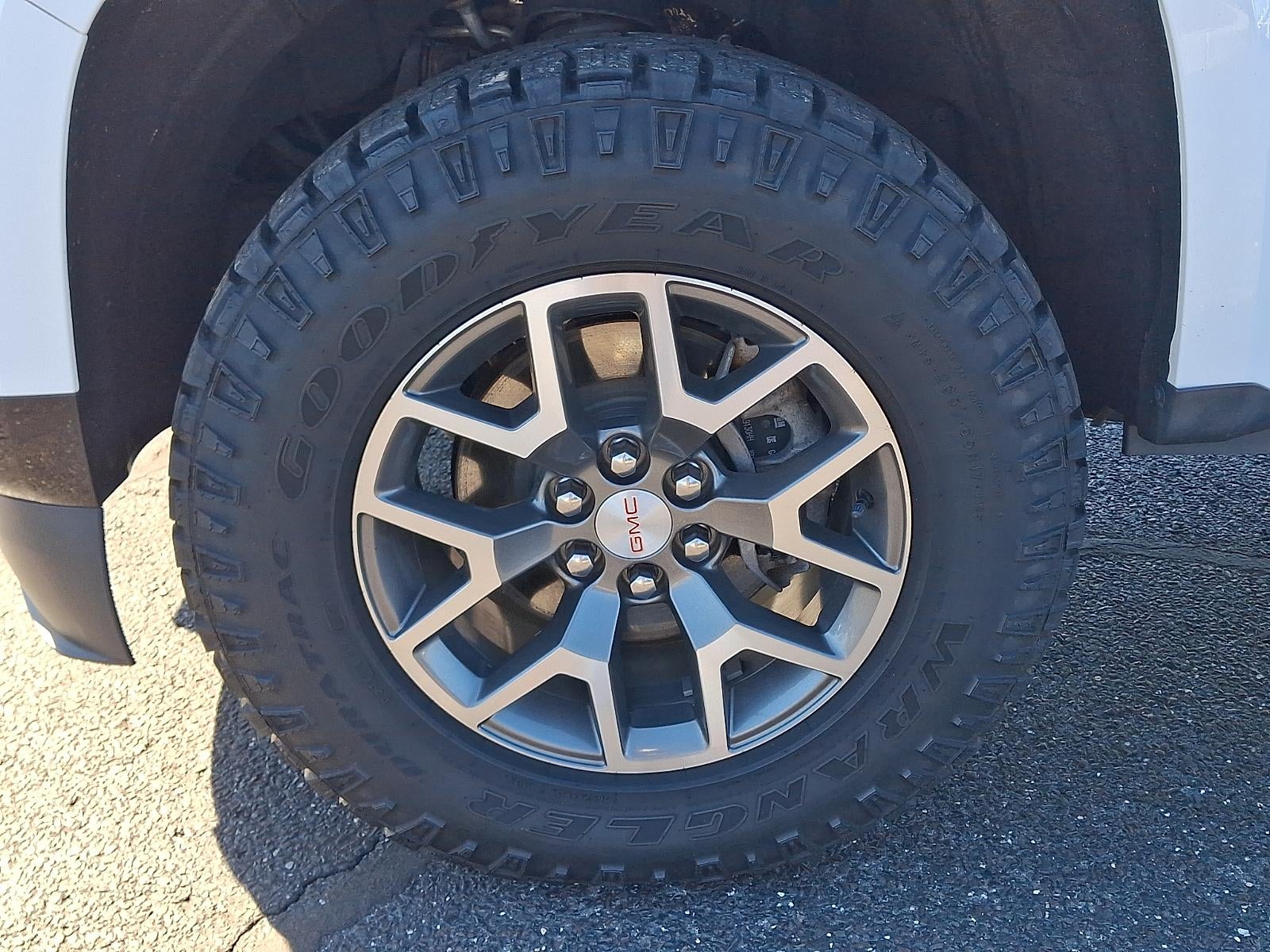 2021 GMC Canyon 4WD AT4 w/Leather