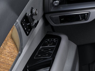 2027 Cadillac VISTIQ Base