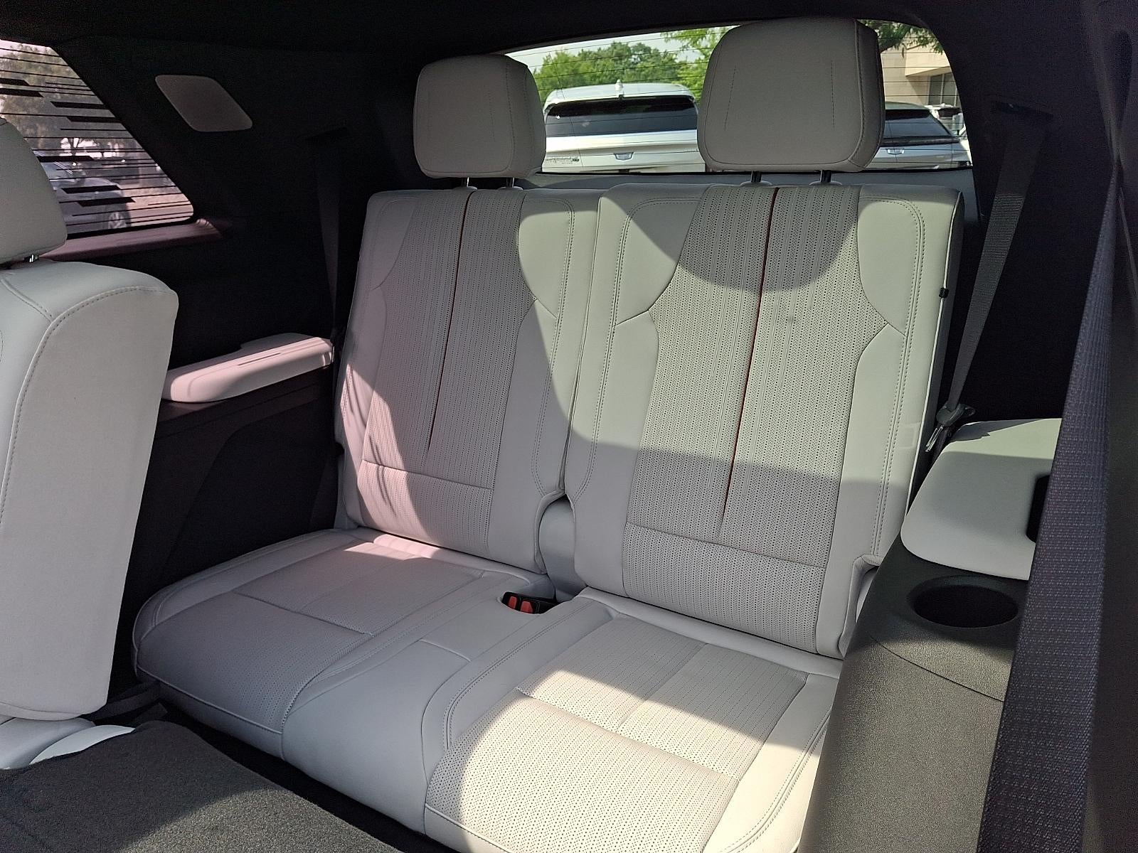 2026 Cadillac VISTIQ Luxury