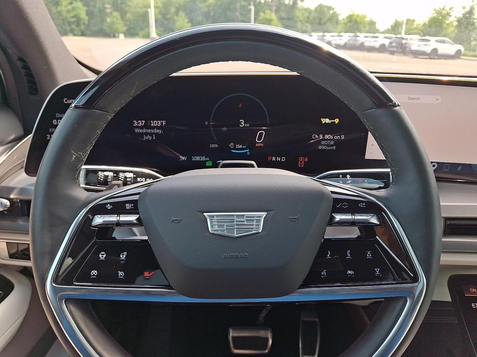 2026 Cadillac VISTIQ Luxury