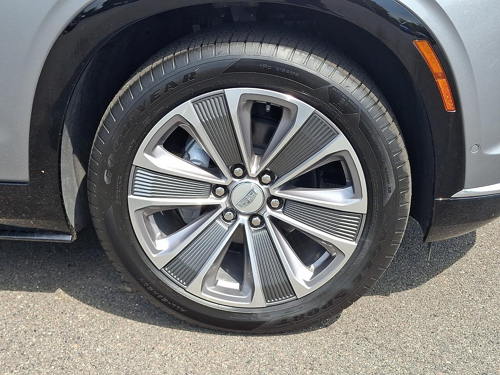 2026 Cadillac VISTIQ Luxury