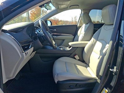 2022 Cadillac XT4 Luxury