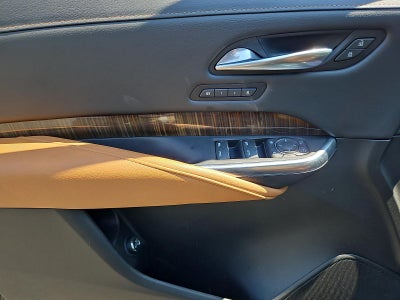 2022 Cadillac XT4 Premium Luxury