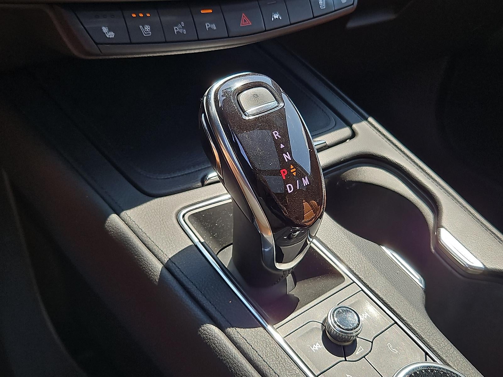 2022 Cadillac XT4 Premium Luxury