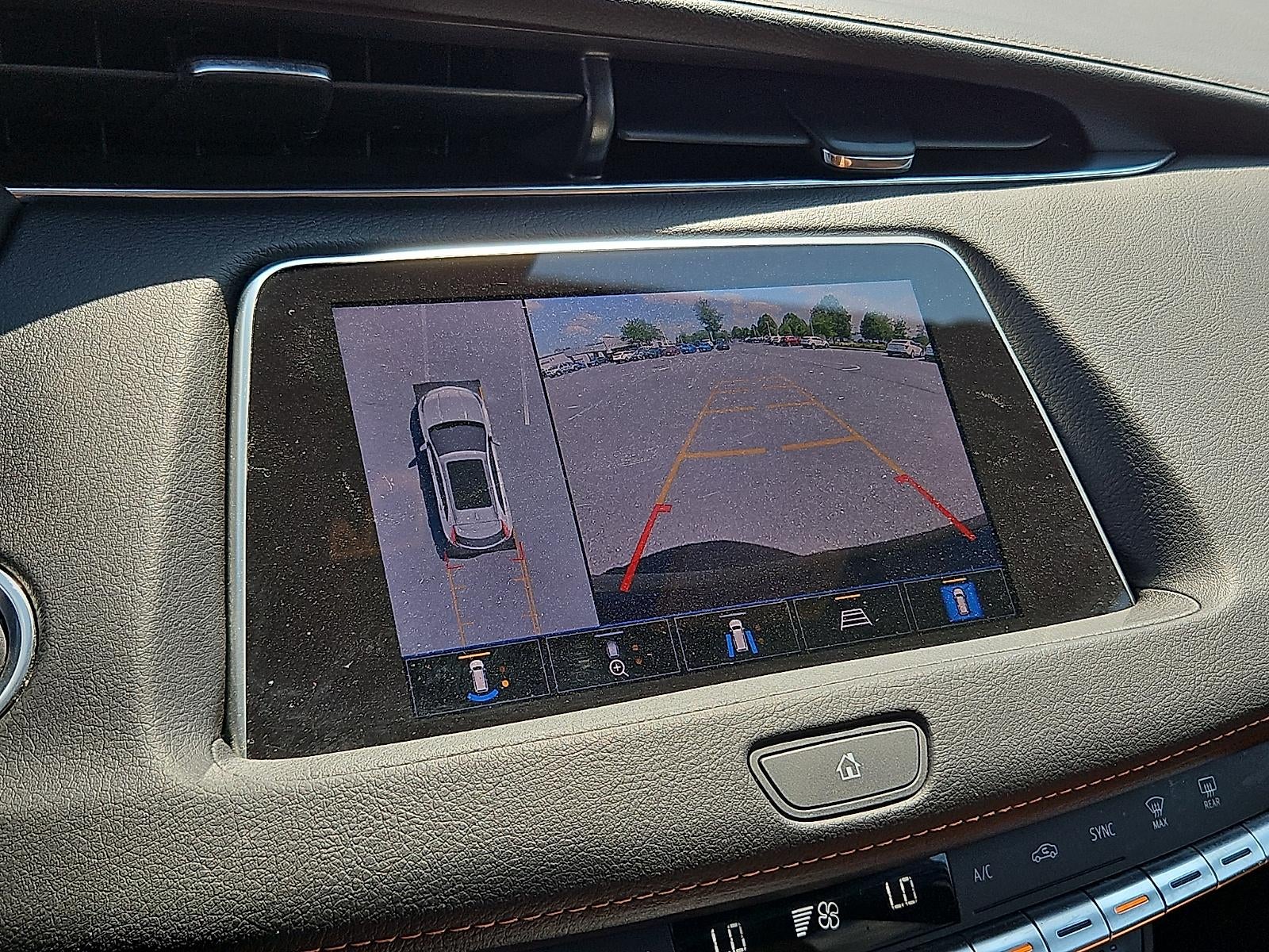 2022 Cadillac XT4 Premium Luxury