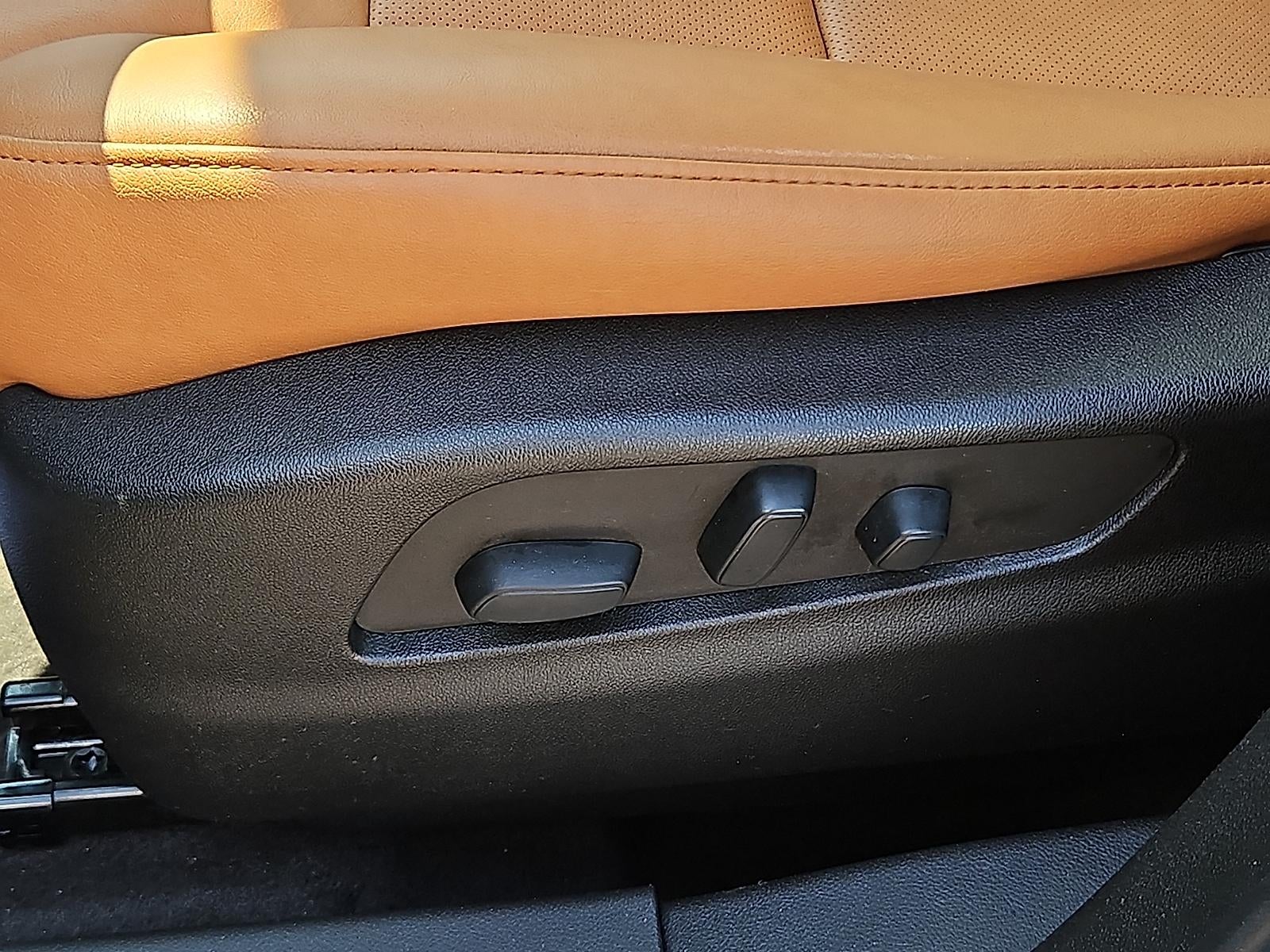2022 Cadillac XT4 Premium Luxury