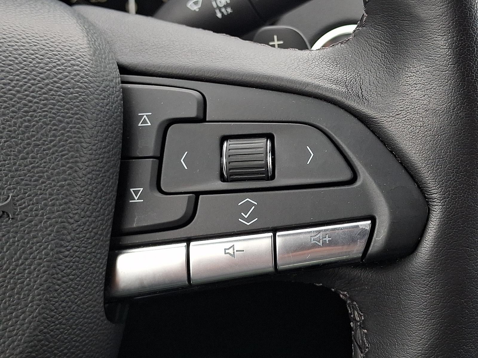 2020 Cadillac XT4 AWD Premium Luxury