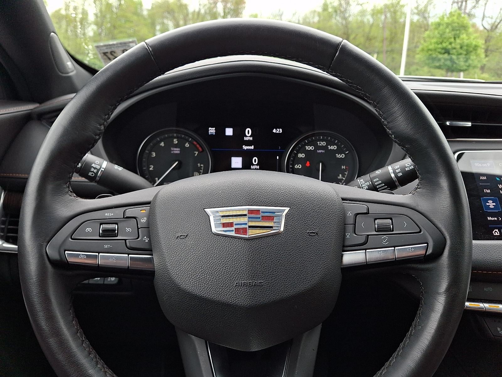 2022 Cadillac XT4 Premium Luxury