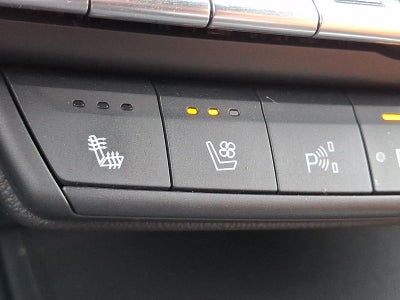2022 Cadillac XT4 Premium Luxury