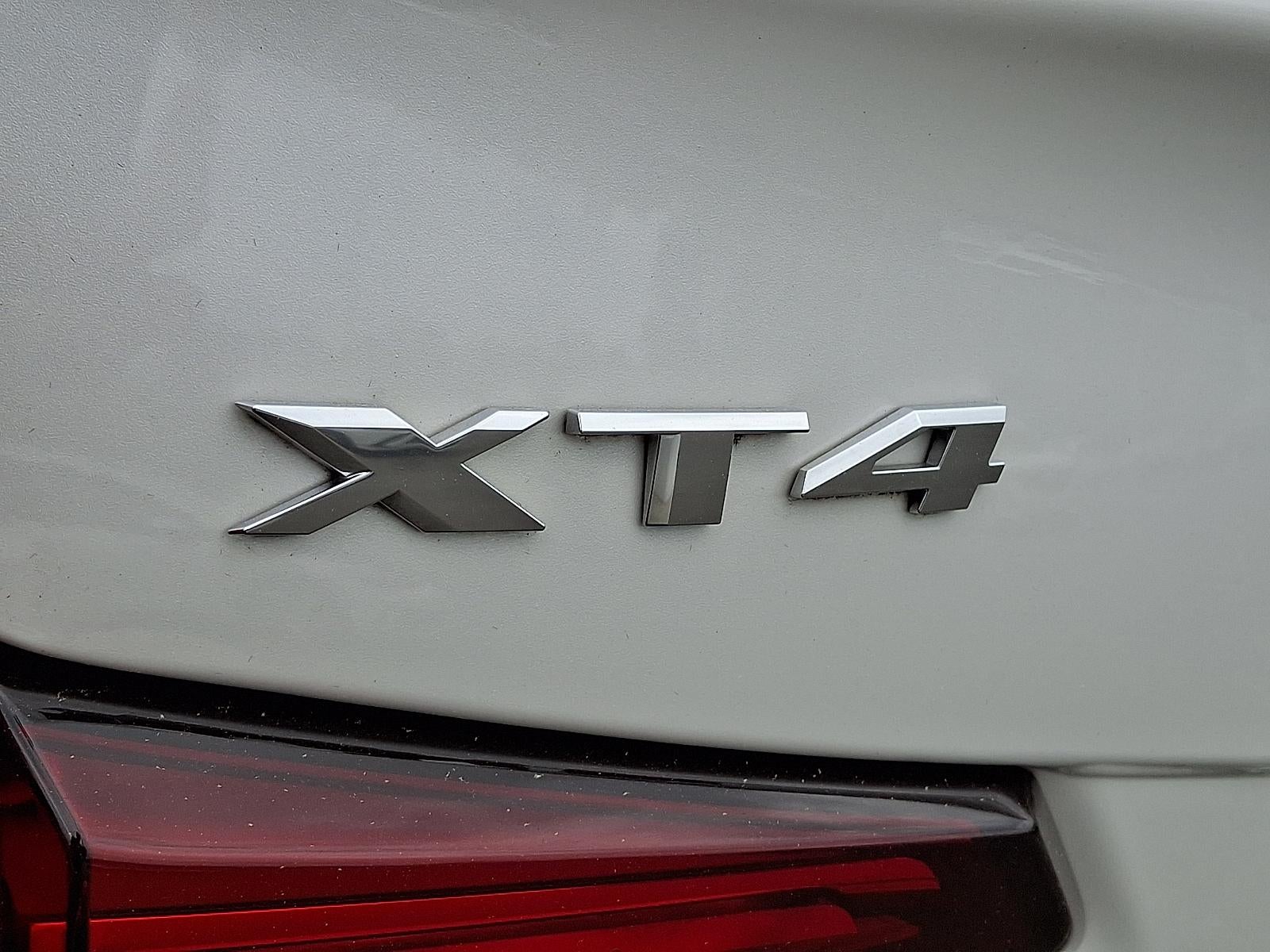 2022 Cadillac XT4 Premium Luxury