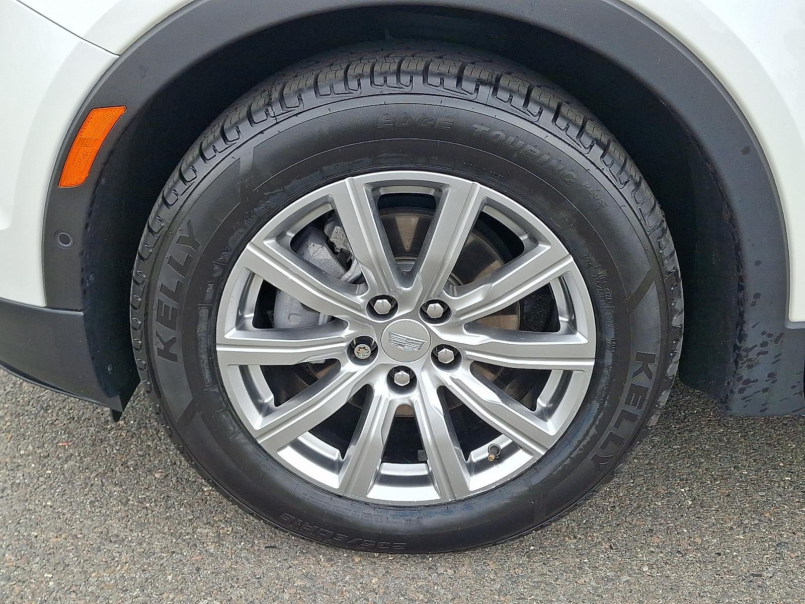 2022 Cadillac XT4 Premium Luxury