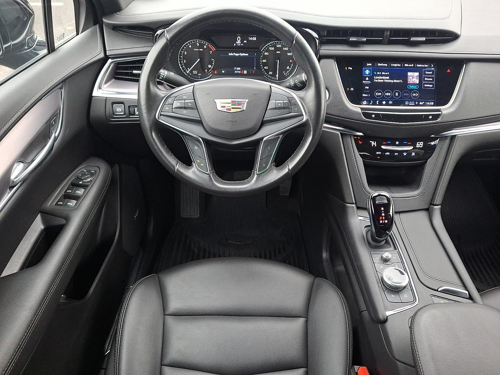 2022 Cadillac XT5 Luxury