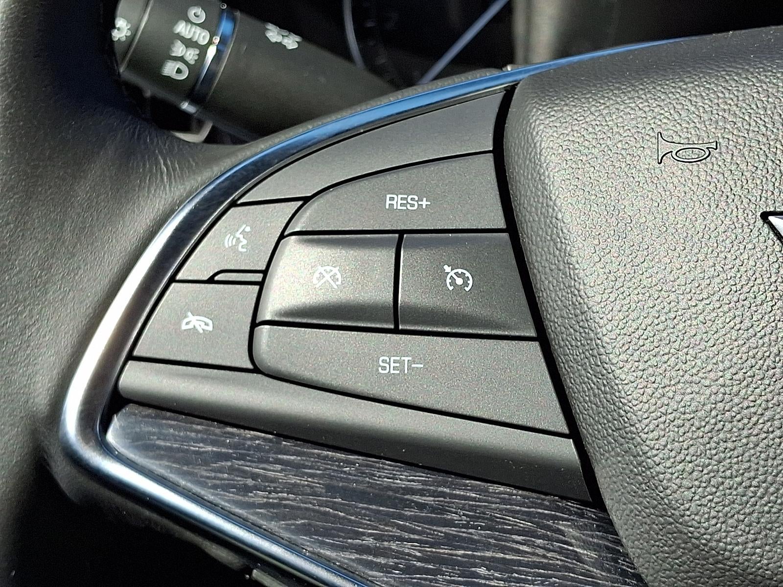 2023 Cadillac XT5 FWD Premium Luxury