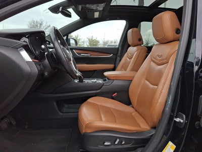 2022 Cadillac XT5 Premium Luxury