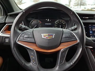 2022 Cadillac XT5 Premium Luxury