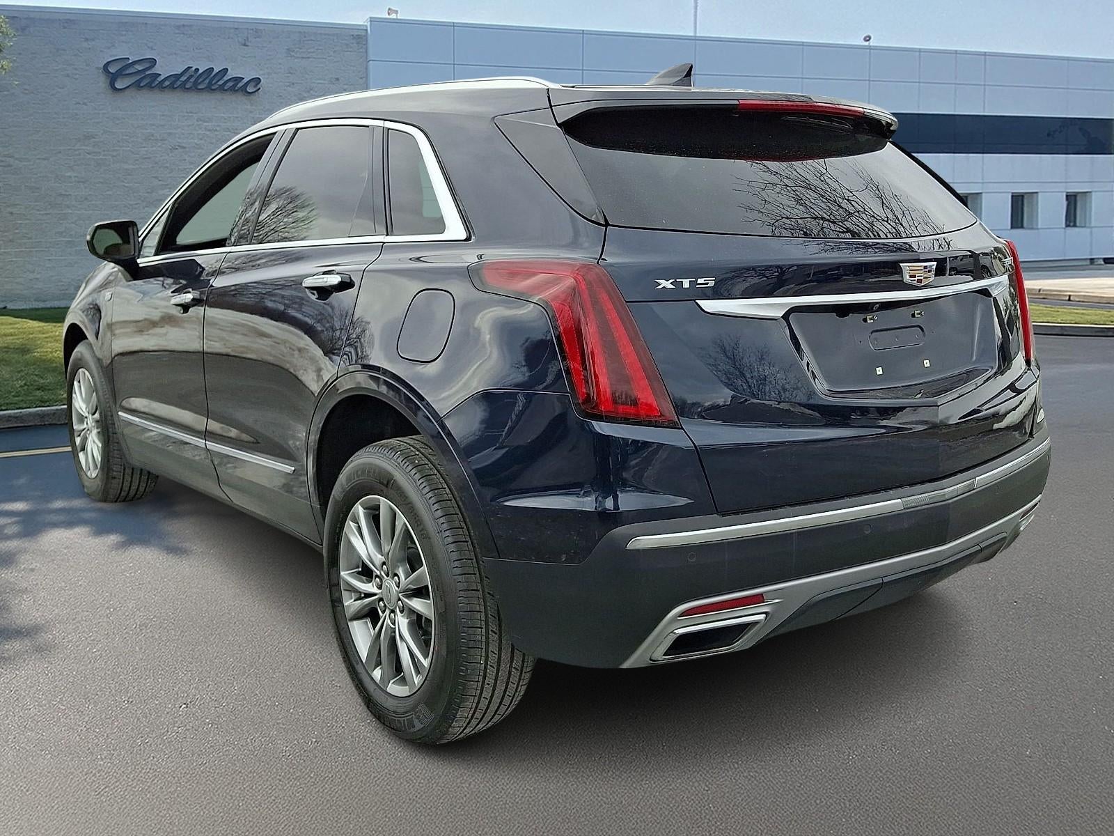 2022 Cadillac XT5 Premium Luxury