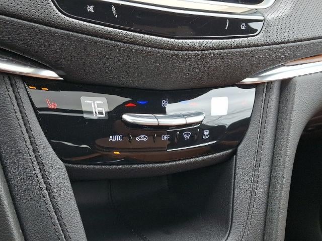 2022 Cadillac XT5 Premium Luxury