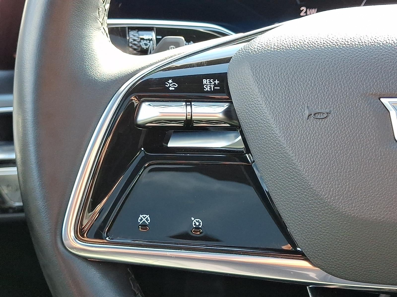 2024 Cadillac LYRIQ Tech