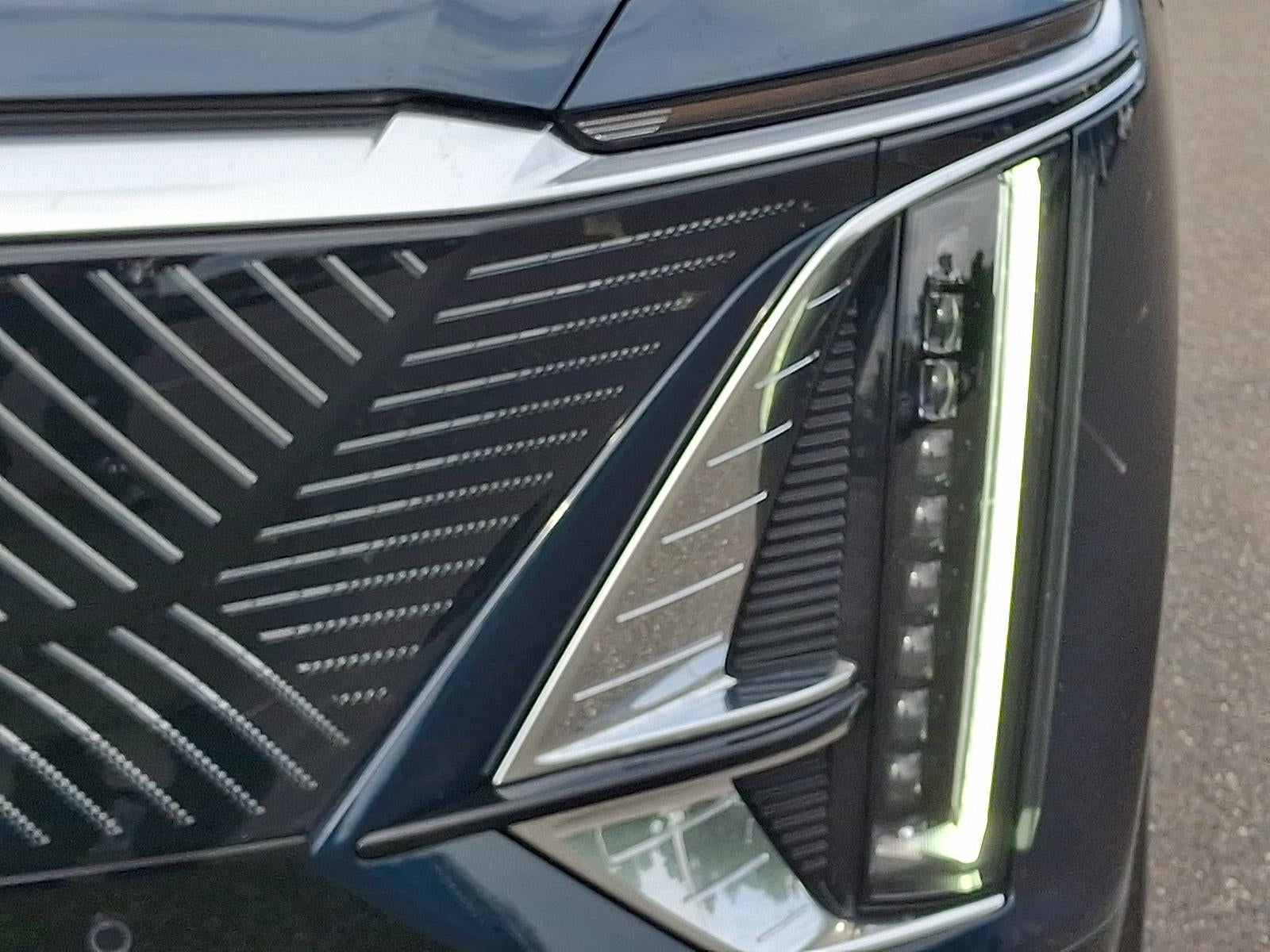2025 Cadillac LYRIQ Luxury 1