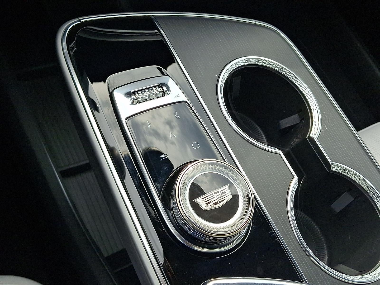 2025 Cadillac LYRIQ Luxury 1