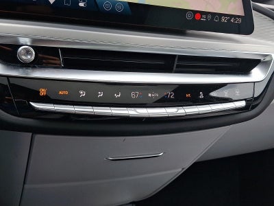 2025 Cadillac LYRIQ Luxury 1