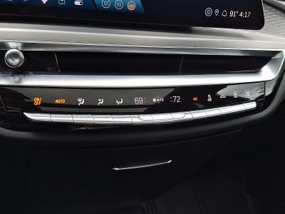 2025 Cadillac LYRIQ Luxury 3