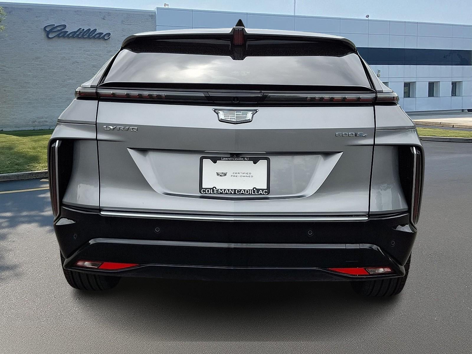 2025 Cadillac LYRIQ Luxury 3