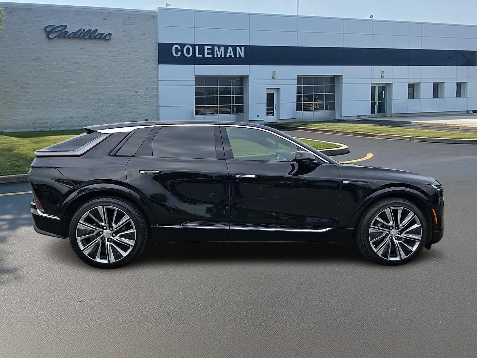 2025 Cadillac LYRIQ Luxury 3