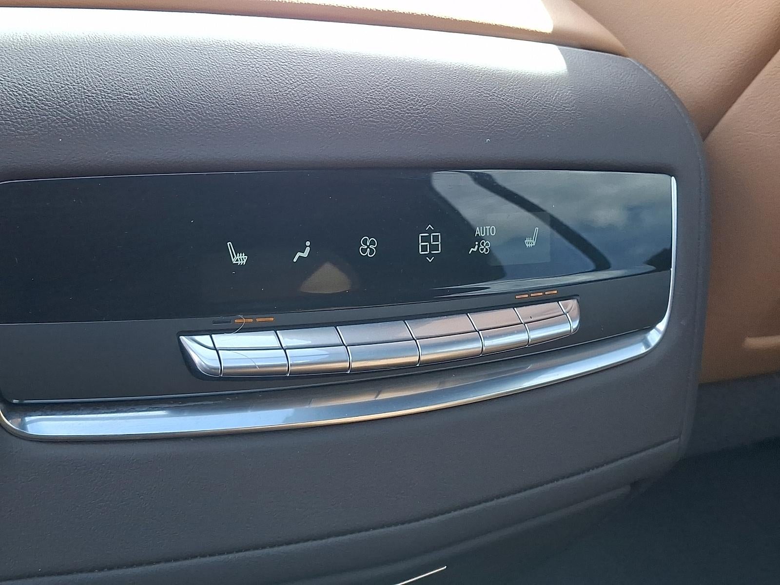 2025 Cadillac Escalade Premium Luxury