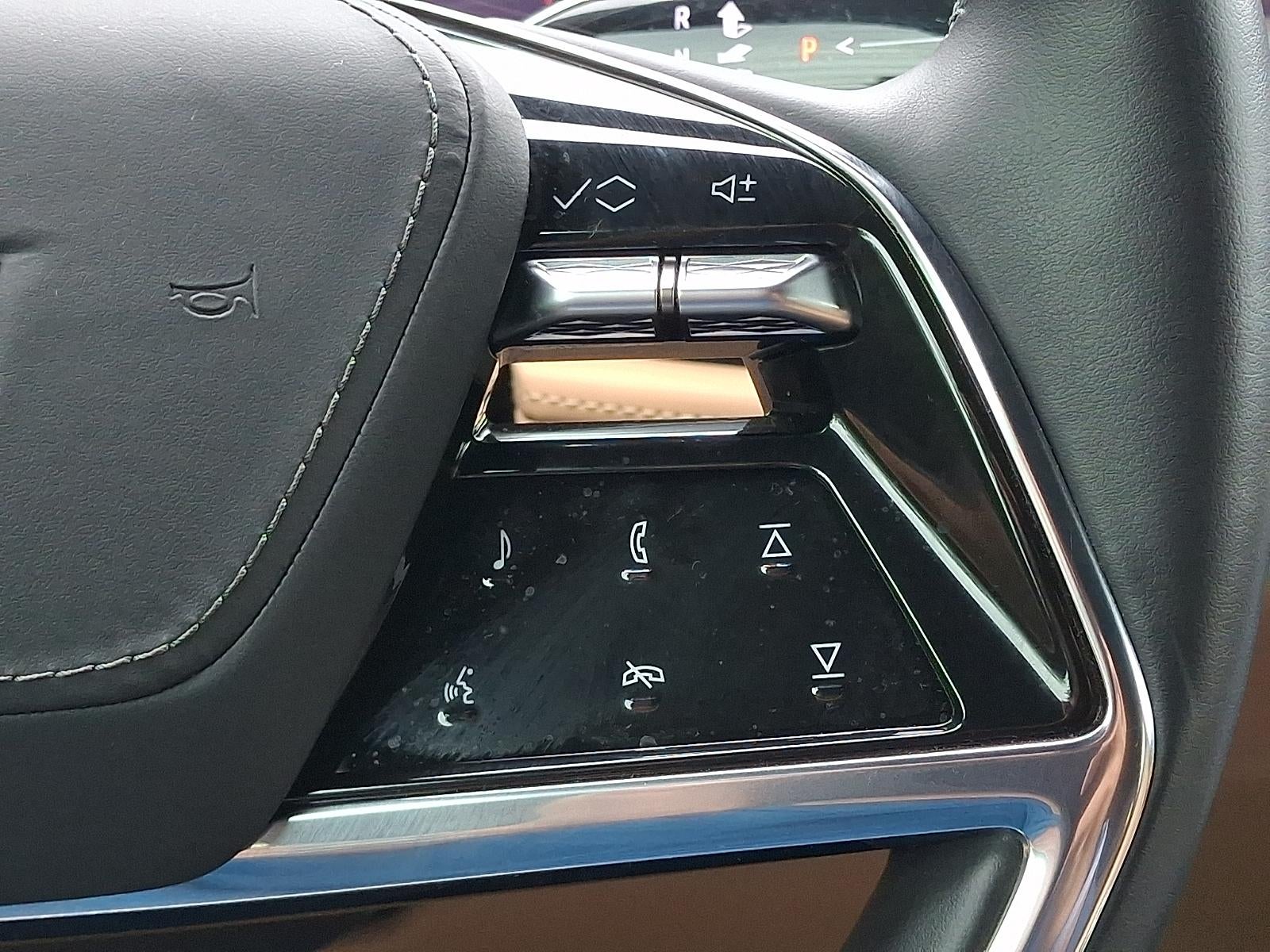 2025 Cadillac ESCALADE IQ Luxury 2