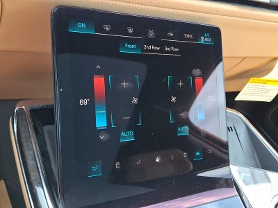 2025 Cadillac ESCALADE IQ Luxury 2
