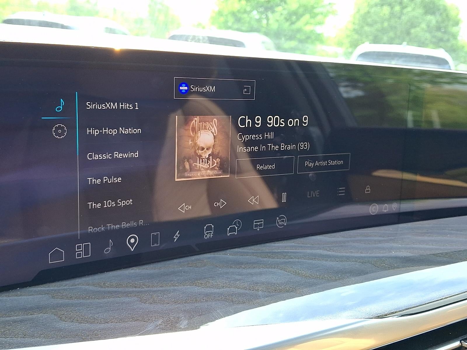 2025 Cadillac ESCALADE IQ Luxury 2