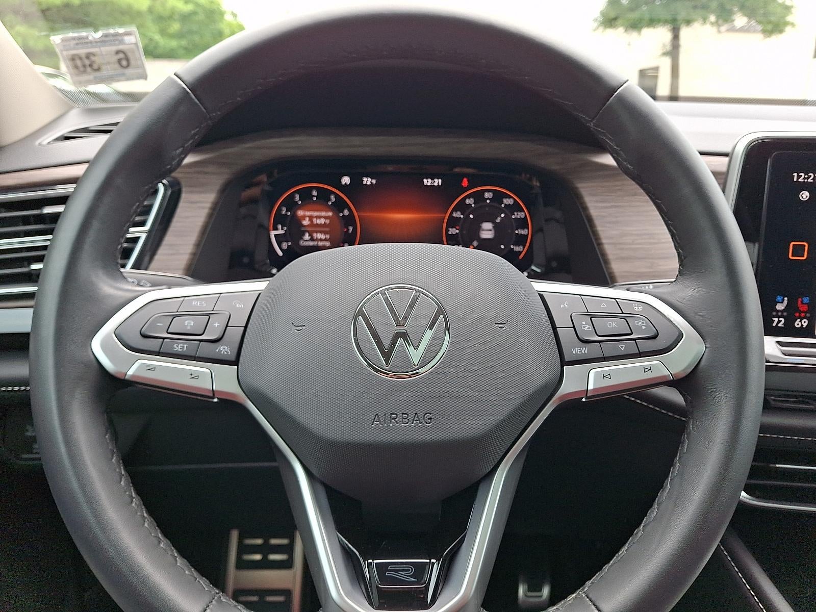 2025 Volkswagen Atlas Base