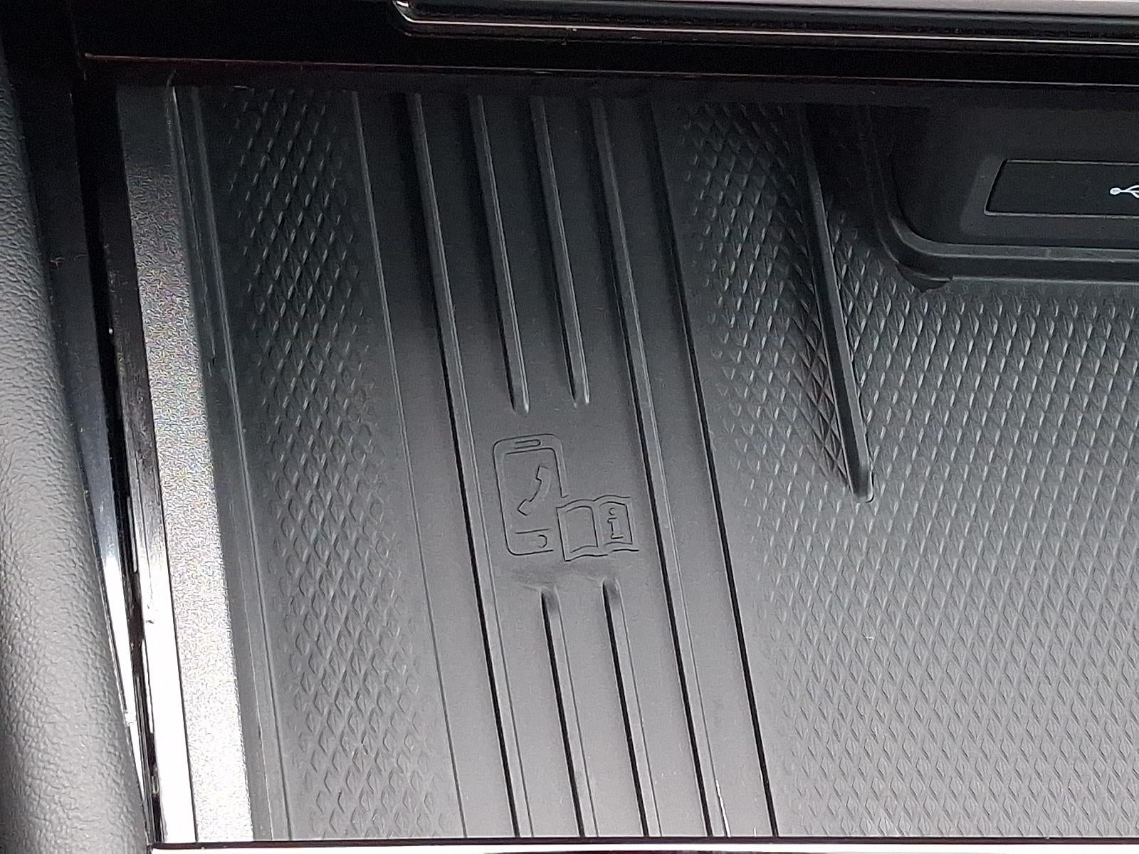 2025 Volkswagen Atlas Base