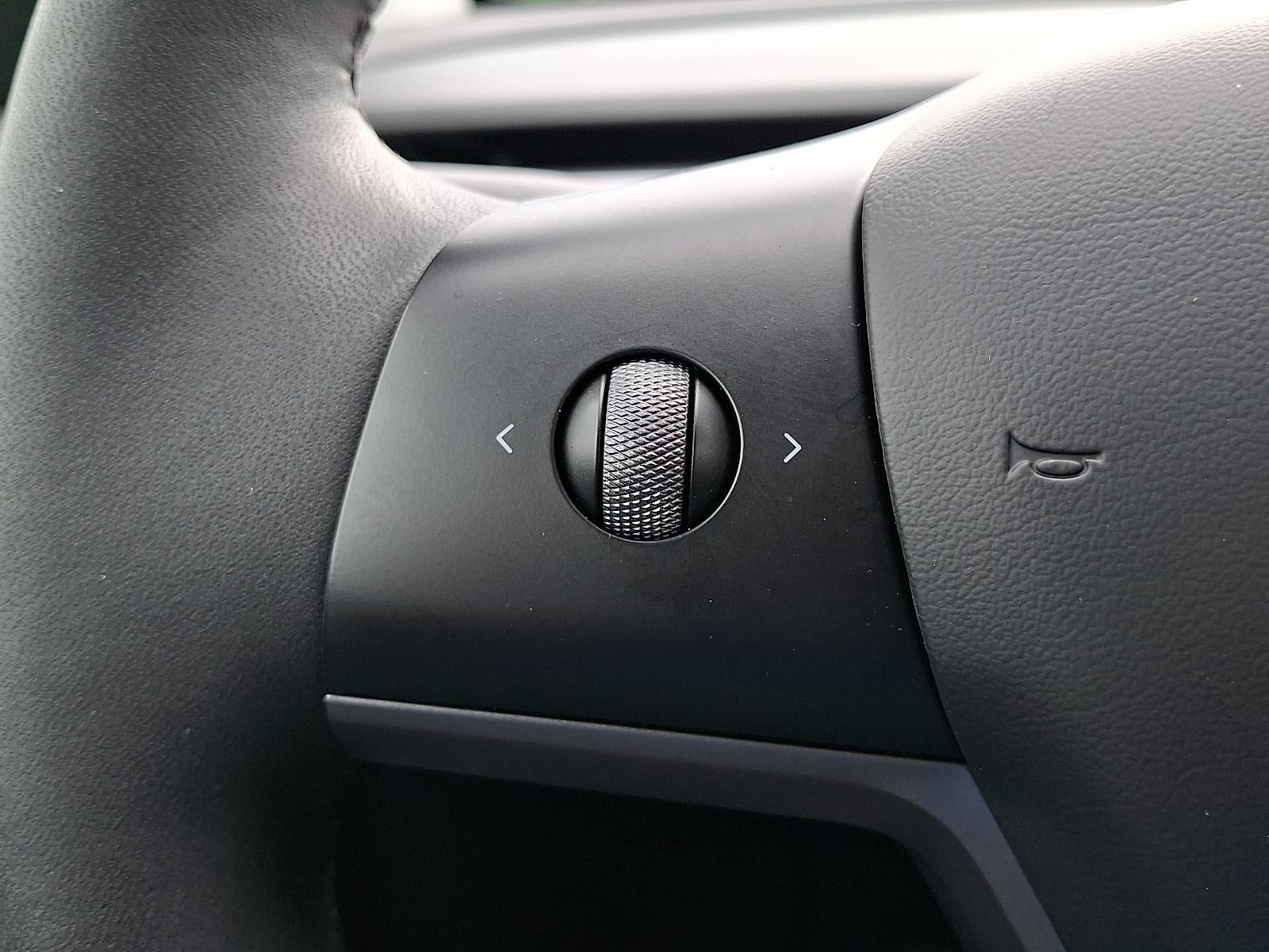 2023 Tesla Model Y Base