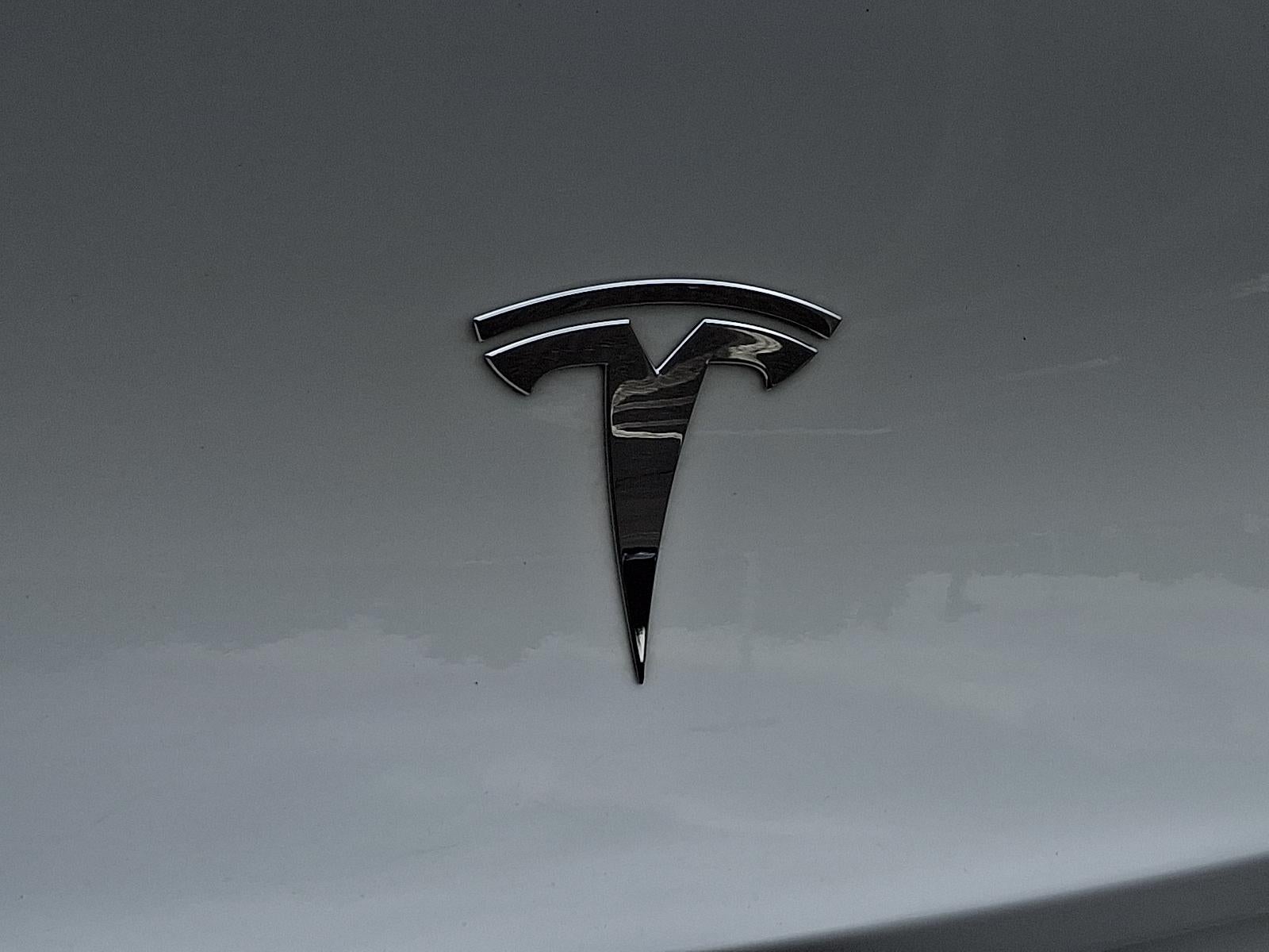 2023 Tesla Model Y Base