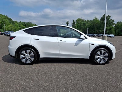 2023 Tesla Model Y Base