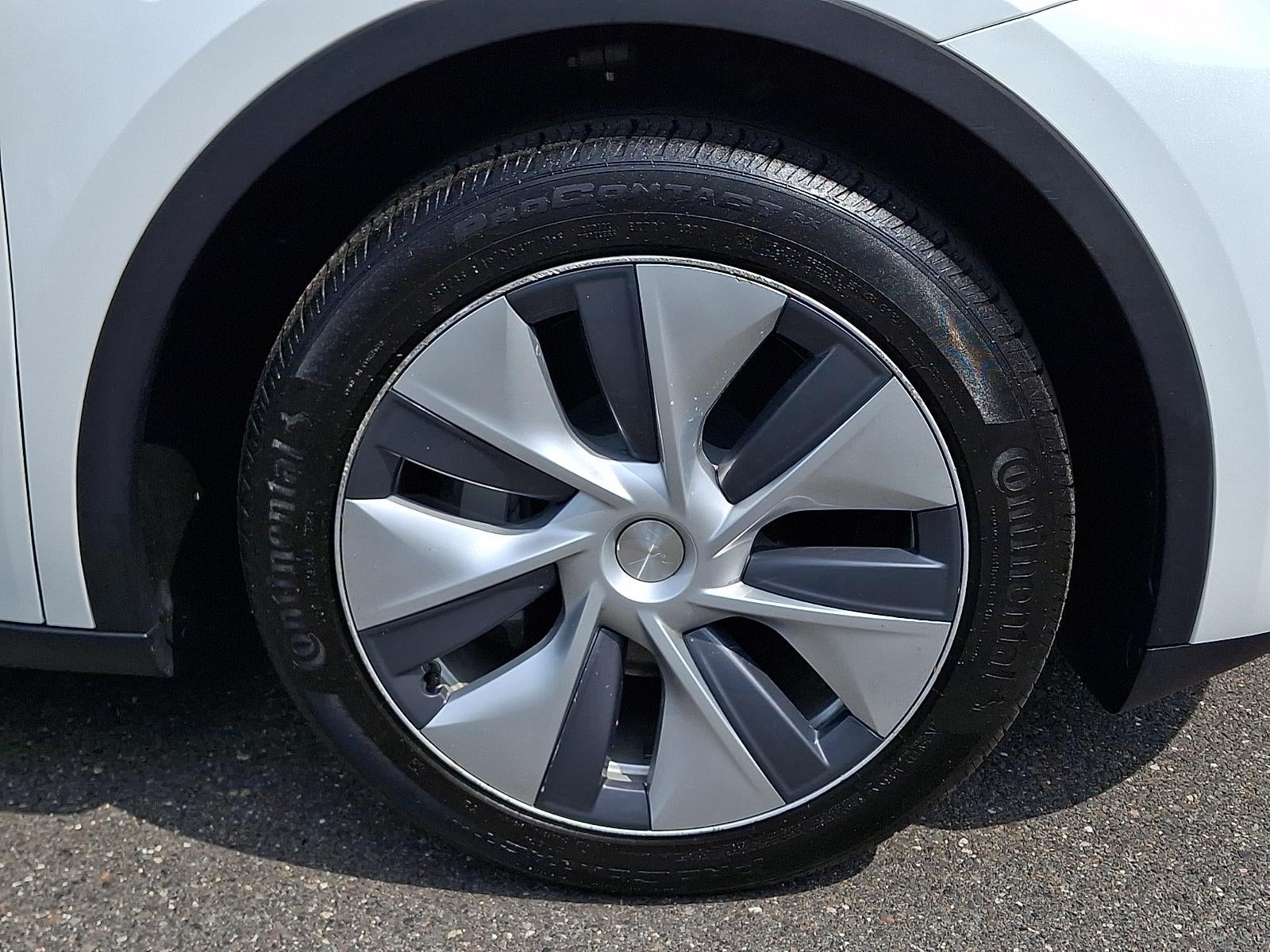2023 Tesla Model Y Base