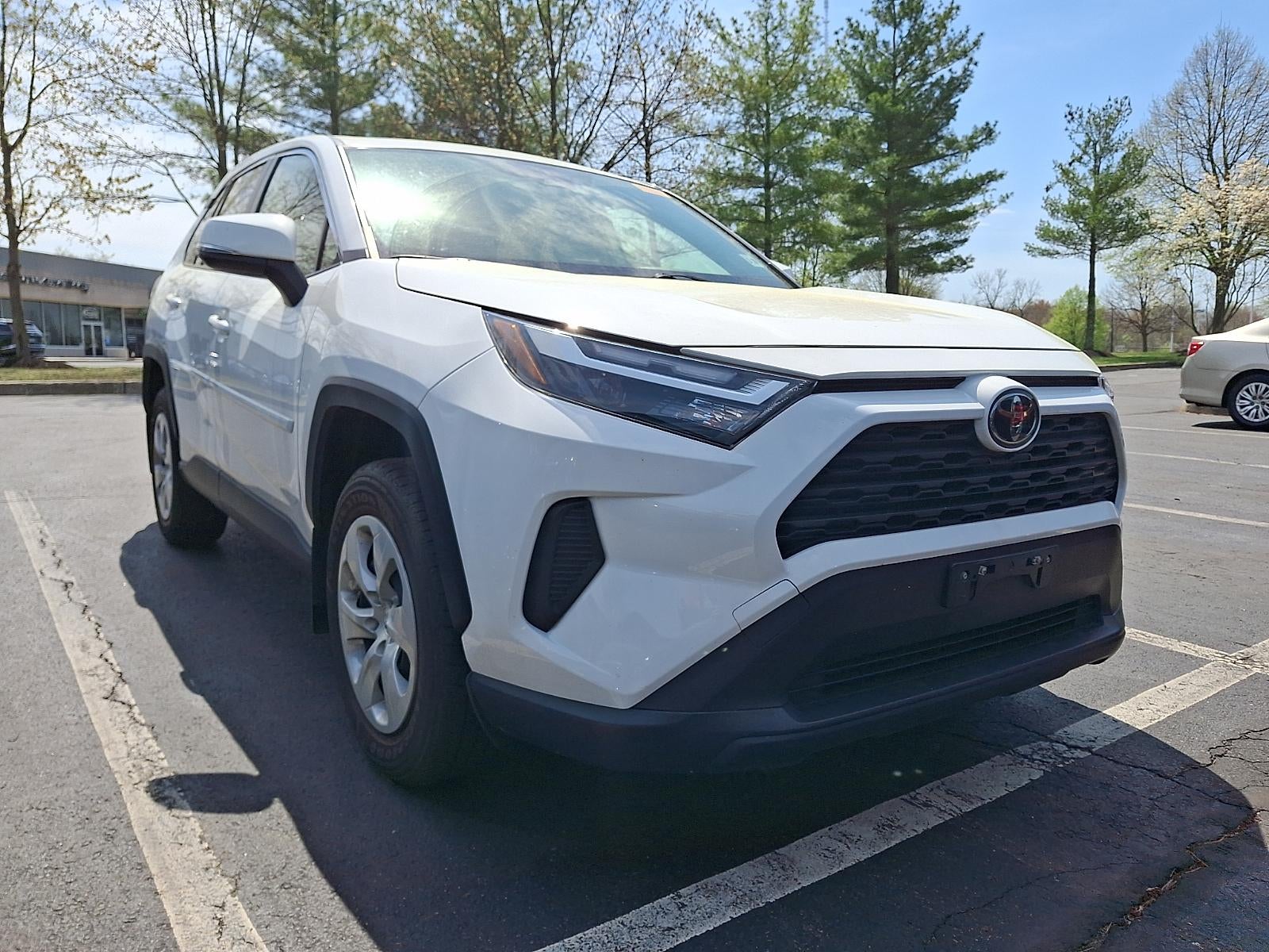 2023 Toyota RAV4 LE