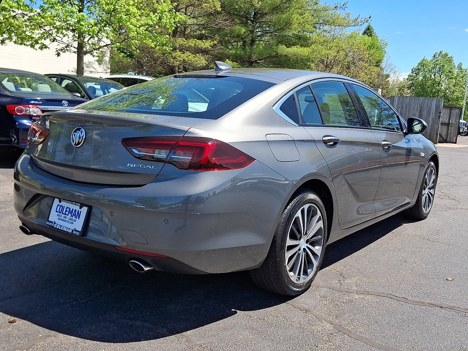2019 Buick Regal Sportback Essence